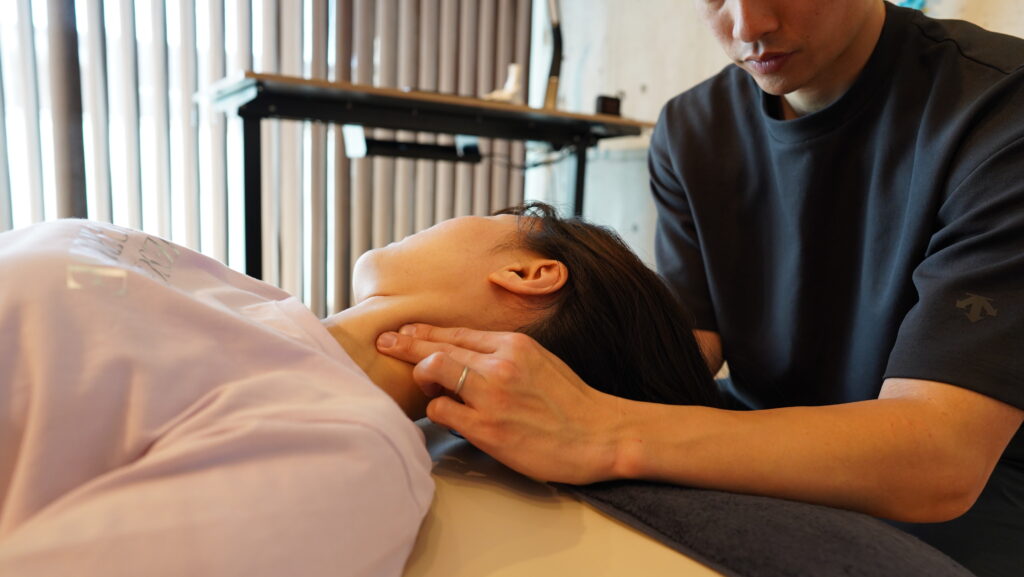 寒さで体が固まる人の本当の原因は！？